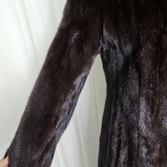 Authentic real mink fur coat deep chocolate brown small GORGEOUS! Long length - Picture 5 of 12